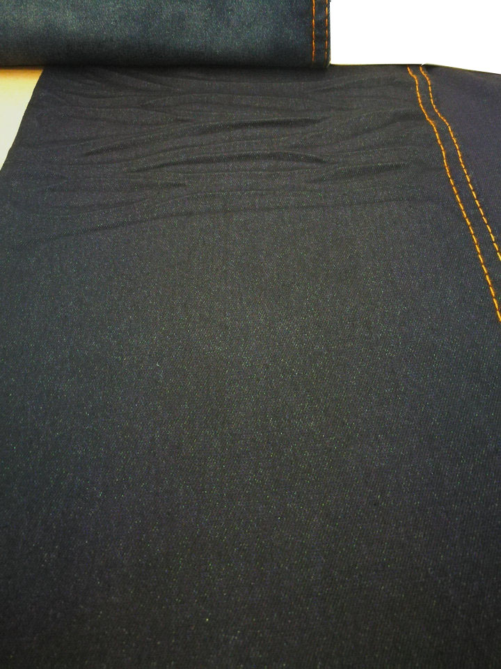 y036003.jpg